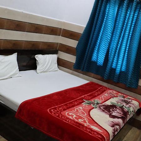 K.D.Dham Near Prem Mandir1 Hotell Vrindāvan Eksteriør bilde