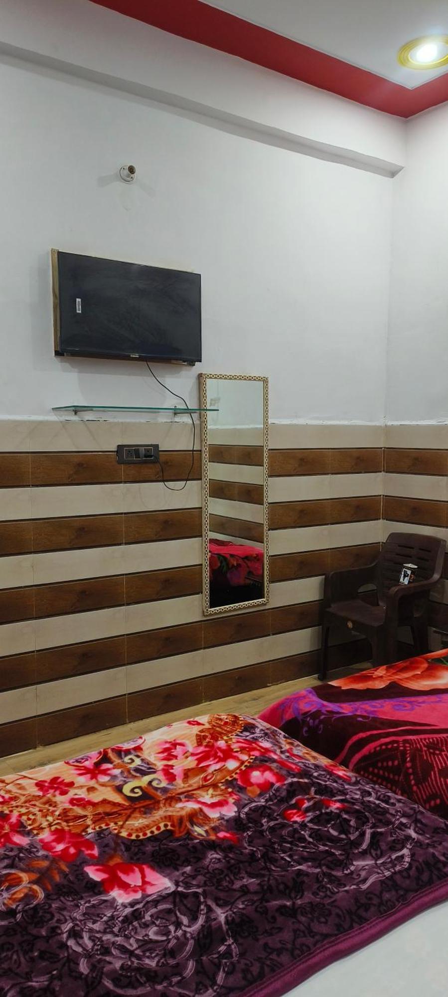 K.D.Dham Near Prem Mandir1 Hotell Vrindāvan Eksteriør bilde
