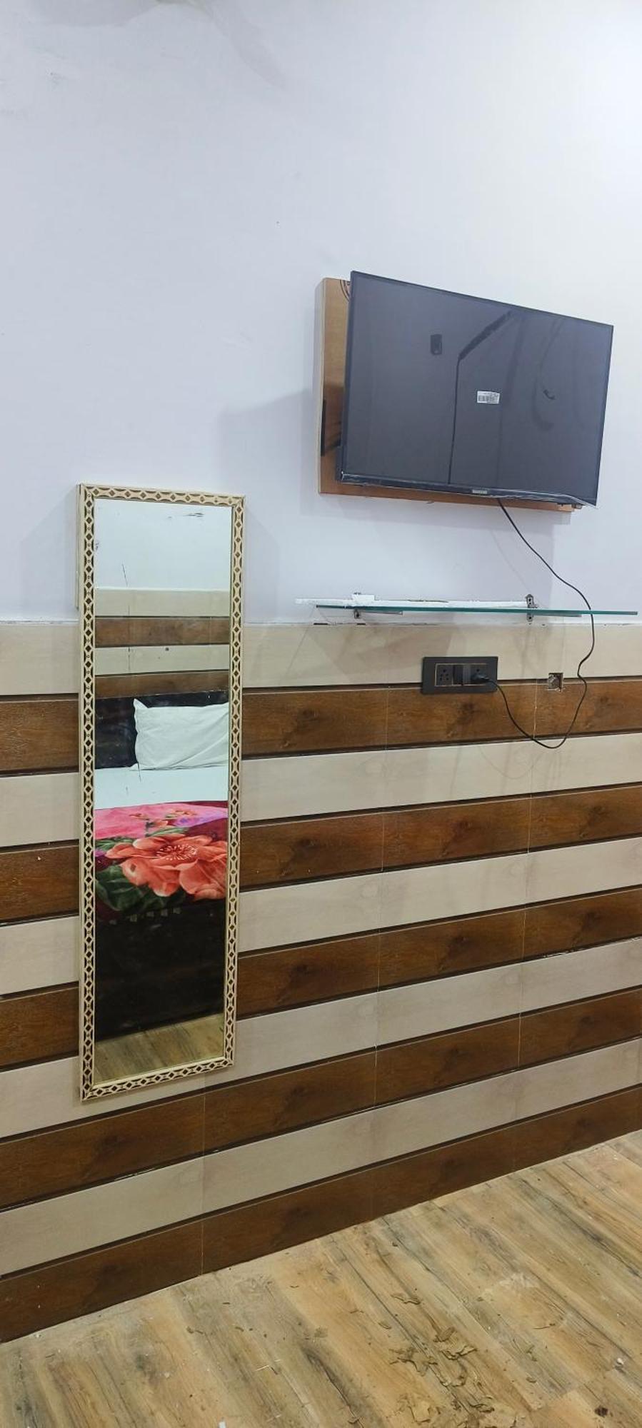 K.D.Dham Near Prem Mandir1 Hotell Vrindāvan Eksteriør bilde